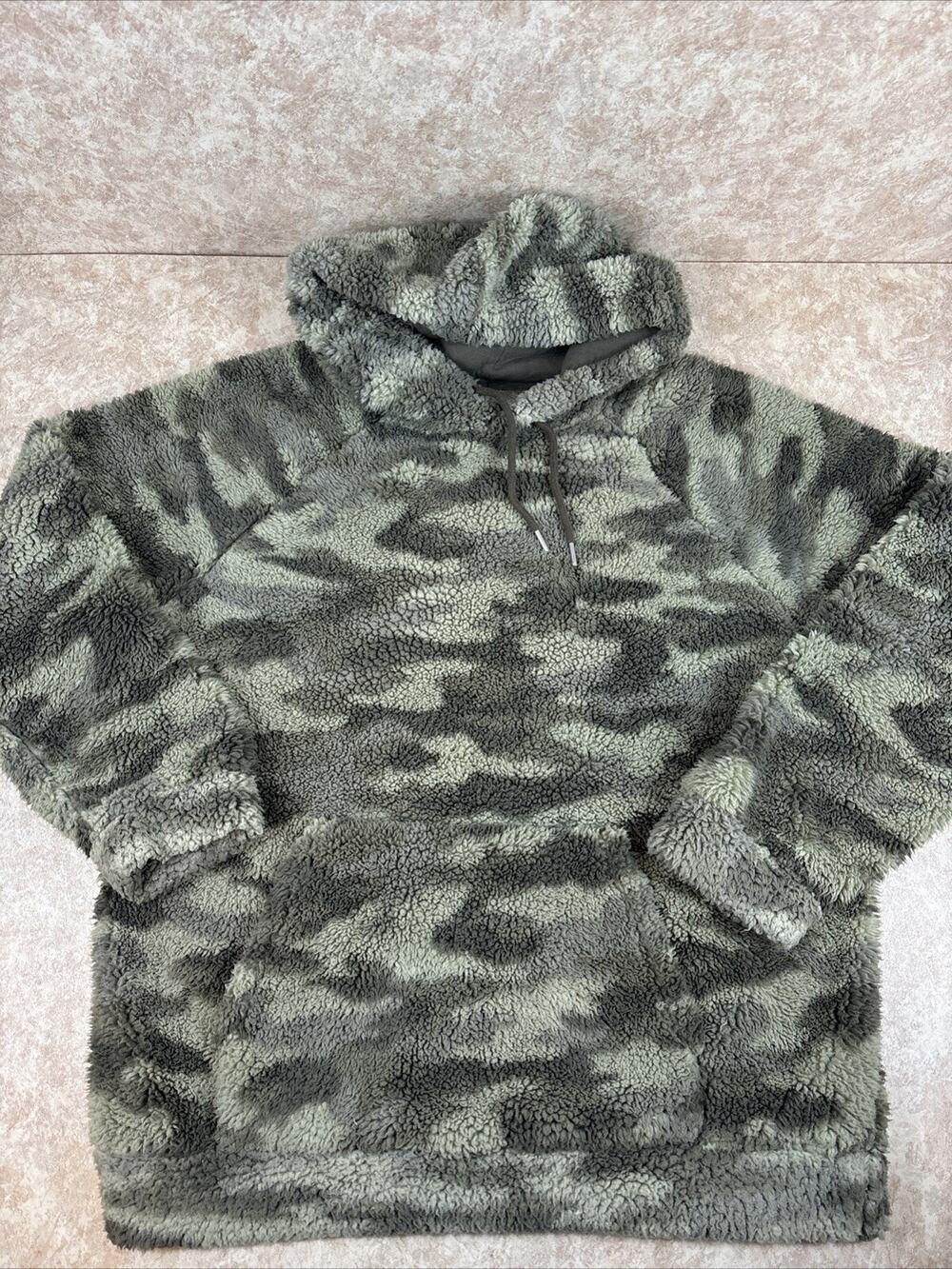 Original Use Fleece Sweatshirt/Hoodie XL Drawstring Hood Pocket Camo Design JJT